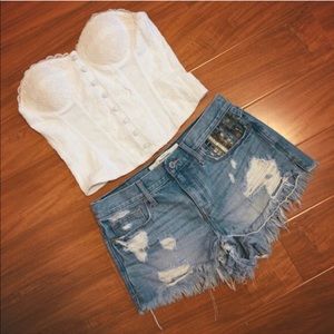 👖High Rise Destroyed Denim Shorts w/Beads✨